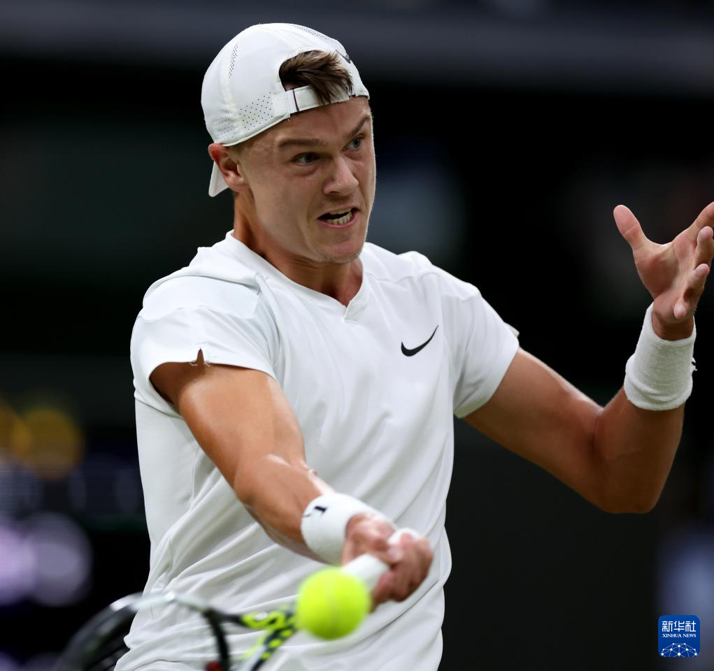 主教练哈维 主教练哈维